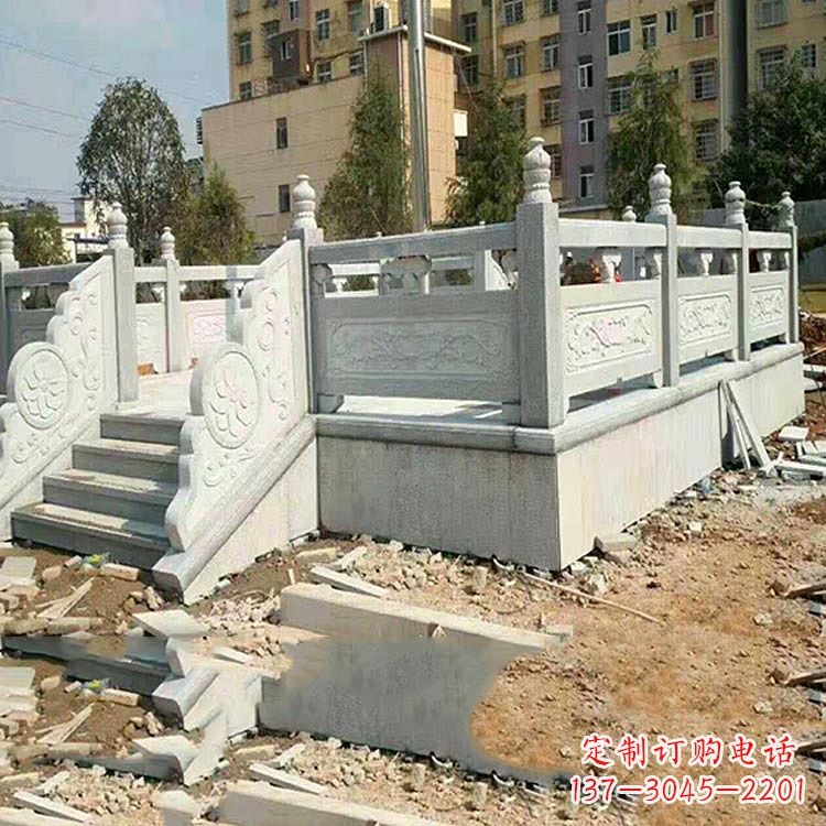 安阳校园青石升旗台