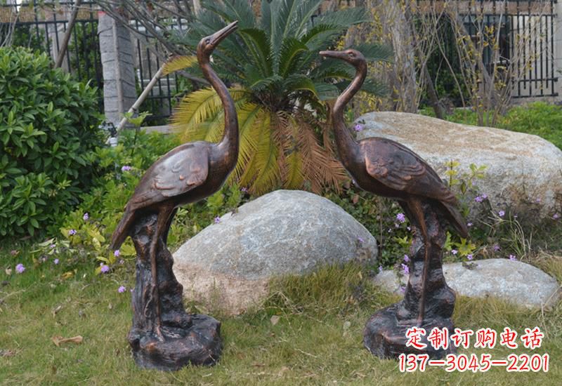 安阳站立仙鹤雕塑 (2)
