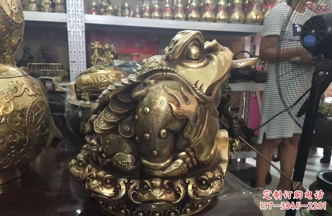 安阳招财金蟾动物铜雕