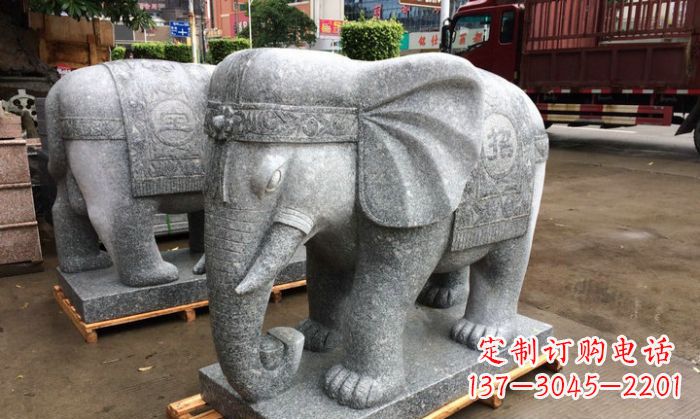 安阳招财进宝芝麻灰大象石雕 (3)