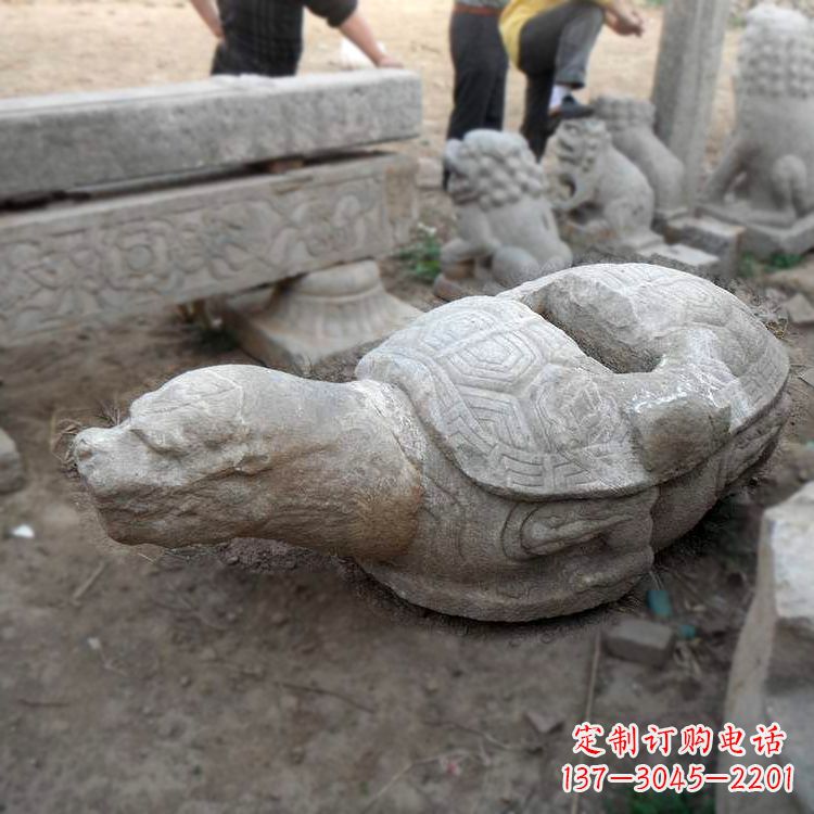 安阳朱雀站在赑屃上的石雕