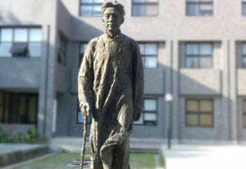 安阳校园名人徐悲鸿雕塑