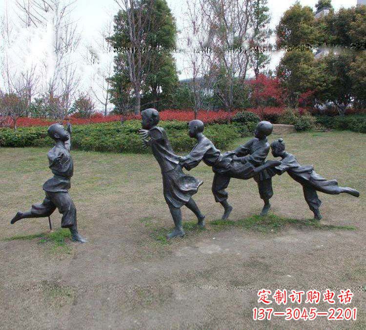 安阳铸铜老鹰捉小鸡儿童雕塑