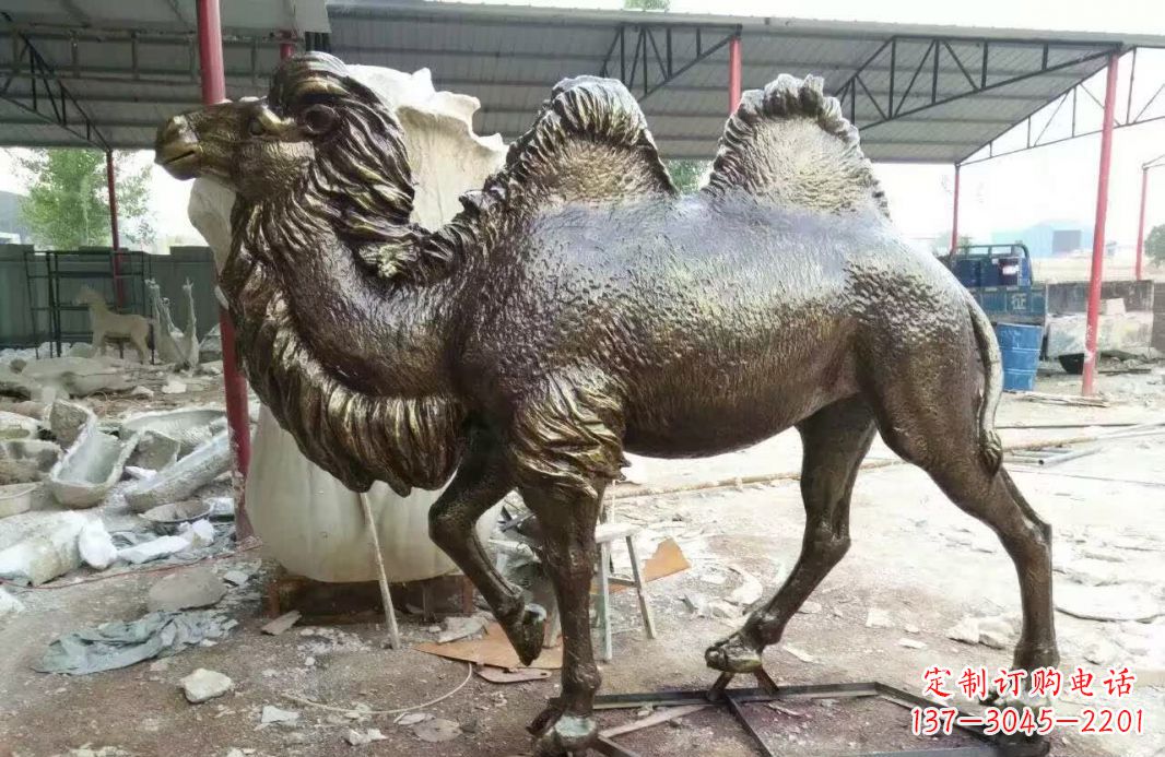 安阳铸铜骆驼雕塑 (2)