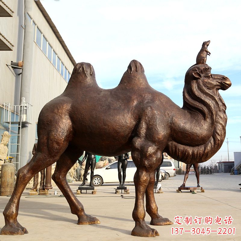 安阳铸铜骆驼雕塑