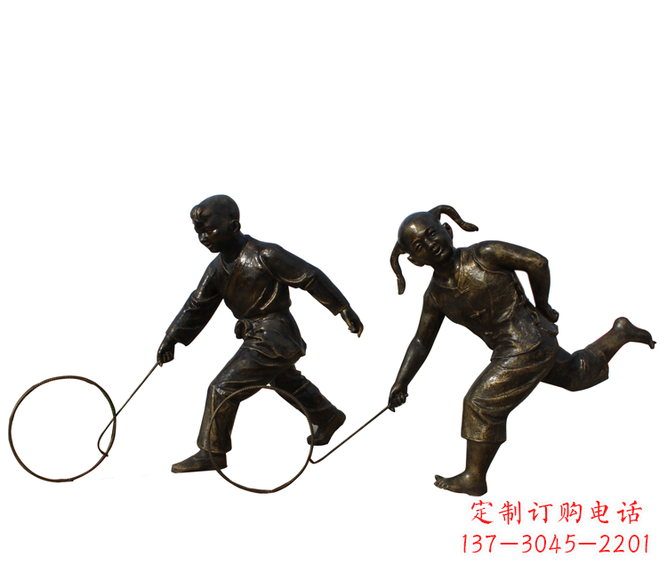 安阳公园滚铁环的儿童铜雕