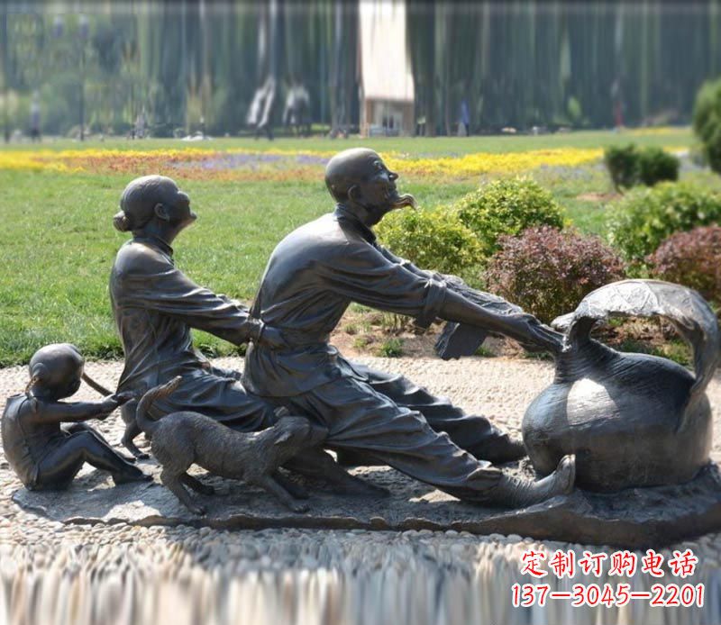 安阳祖孙三人拔萝卜铜雕