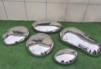 安阳镜面不锈钢城市创意鹅卵石雕塑